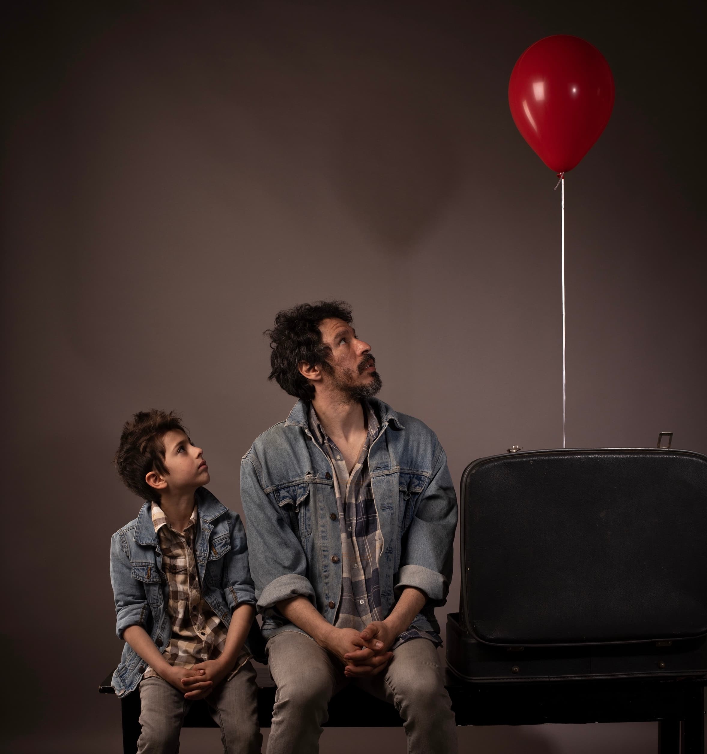 Los Escultores del aire (ES) Show and workshop – The Kid Next to Me