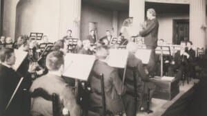Tunne orkesterisi: Johtamisen uudet tuulet