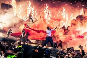Turisti Presents: Magic City Arena Tour | Premium aitiolippu