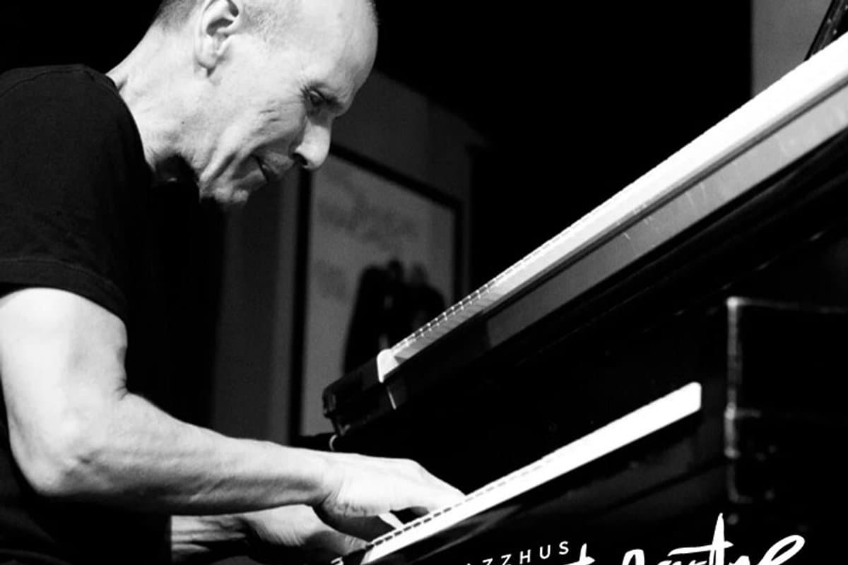 Russell Ferrante Trio