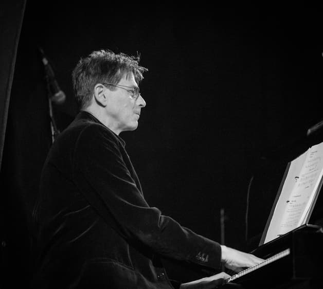 MORTEN GUNNAR LARSEN