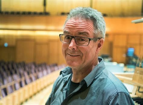 Gutvik Ukentlig: Nils Henrik Asheim / Heida Mobeck / Ketil Gutvik + Ungsoloen: Sondre Folkestad