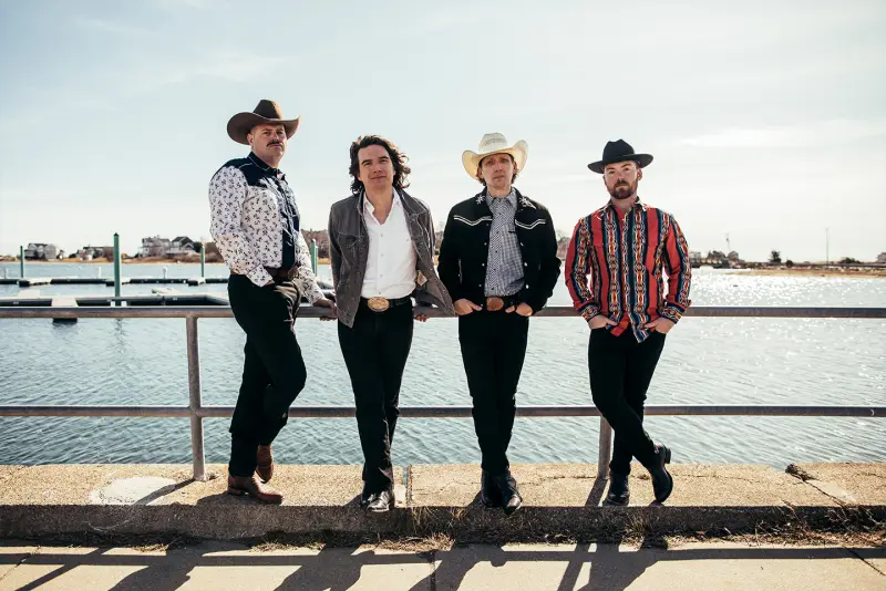Ward Hayden & The Outliers